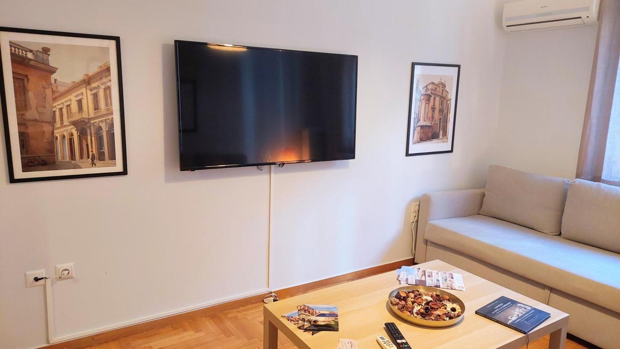 Cozy Apartment In Plaka Афины Экстерьер фото